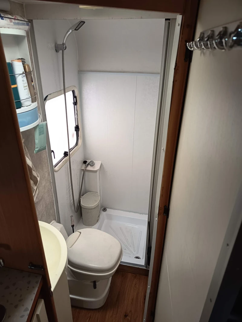 Кемпер Други, снимка 14 - Каравани и кемпери - 53418915