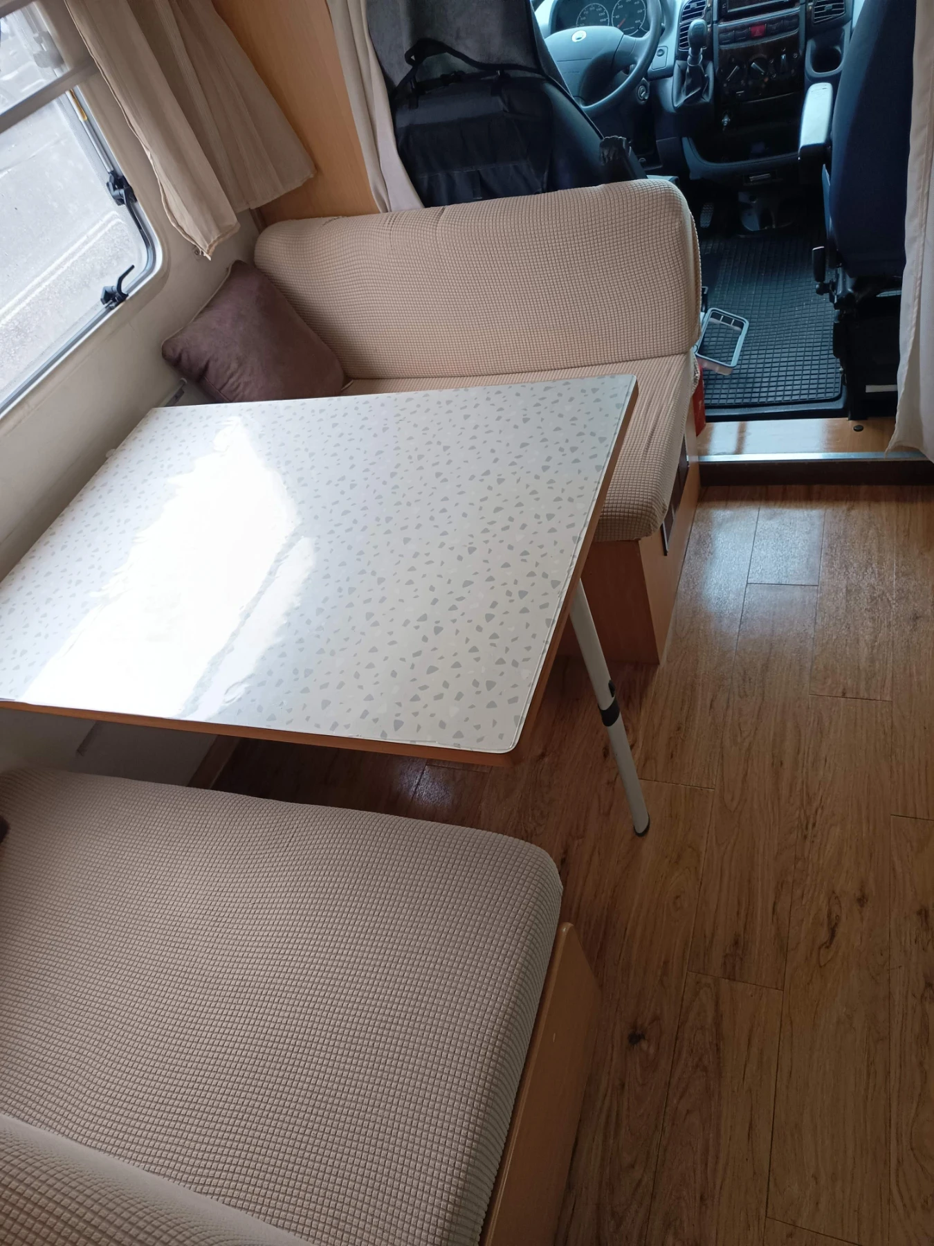 ������ | Mobile.bg � ����������� 8