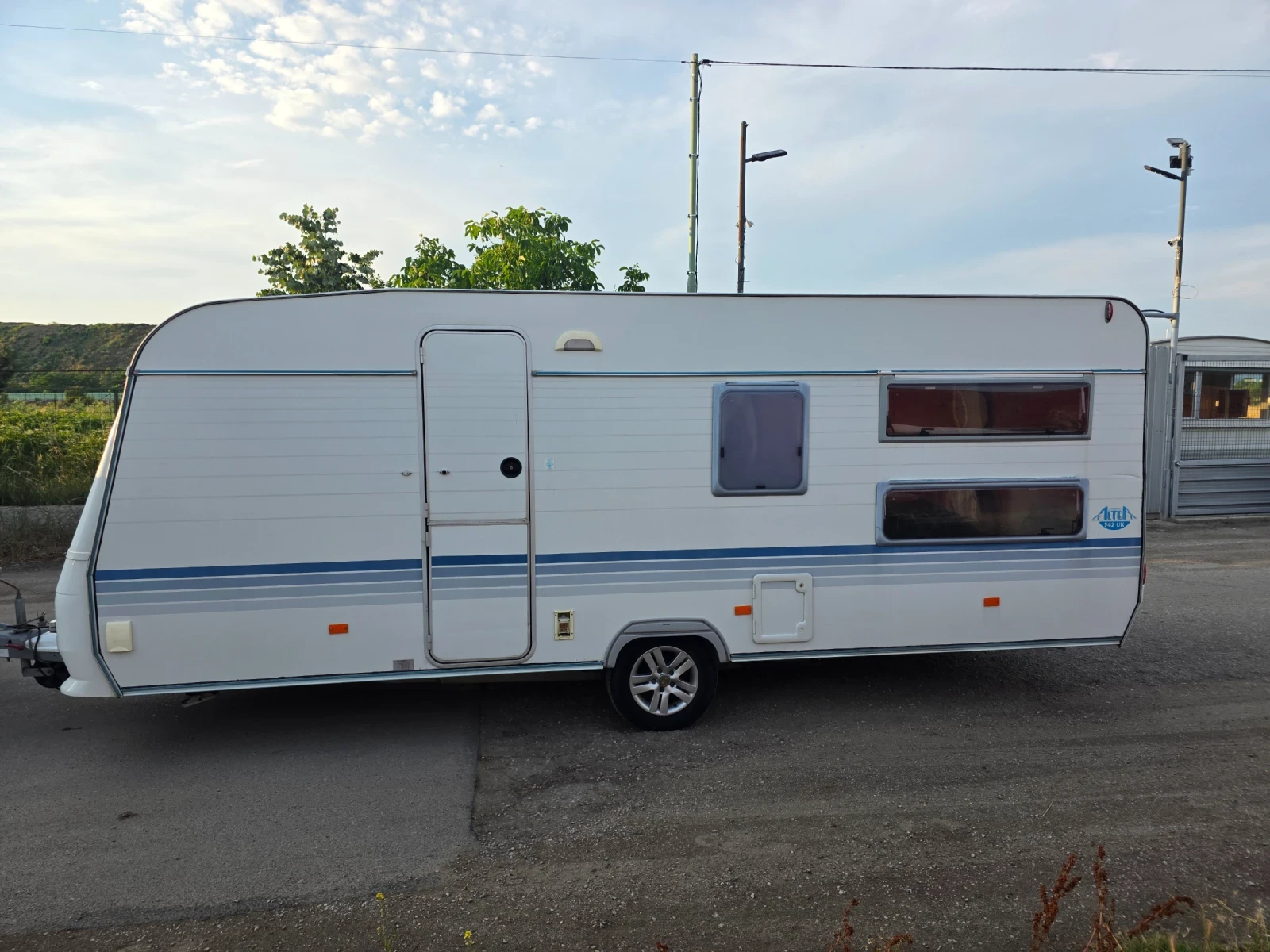 Каравана Adria ALTEA 6м, снимка 3 - Каравани и кемпери - 55159810