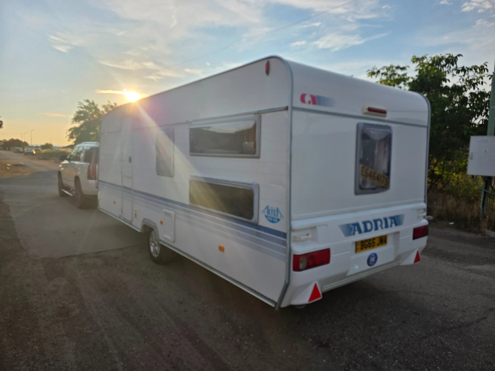 Каравана Adria ALTEA 6м, снимка 5 - Каравани и кемпери - 55159810