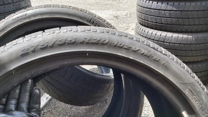 Гуми Зимни 275/35R20, снимка 8 - Гуми и джанти - 29279108