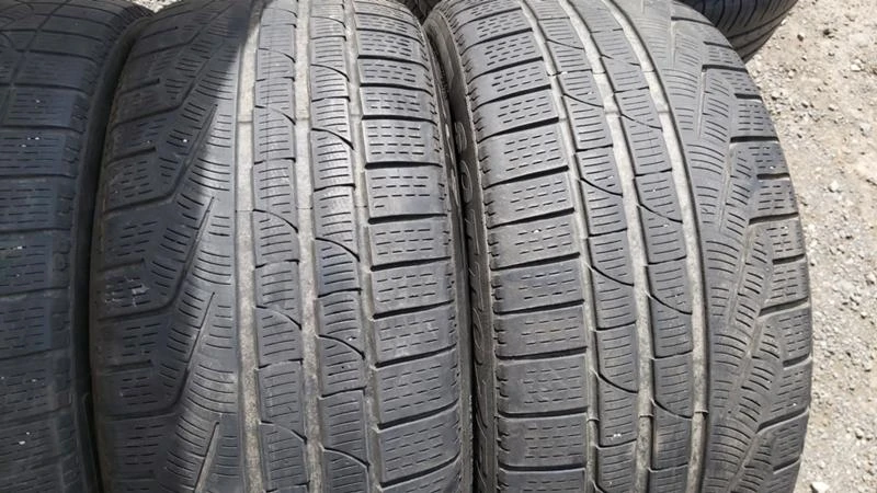 Гуми Зимни 275/35R20, снимка 3 - Гуми и джанти - 29279108