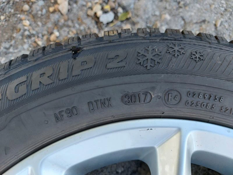 Гуми с джанти Semperit 185/60R15, снимка 11 - Гуми и джанти - 34689677