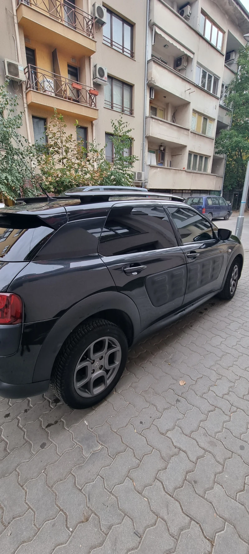 Citroen C4 Cactus 1.6Blue HDI, AUTOMAT, NAVI, CAMERA, Eur6b, снимка 8 - Автомобили и джипове - 46777118