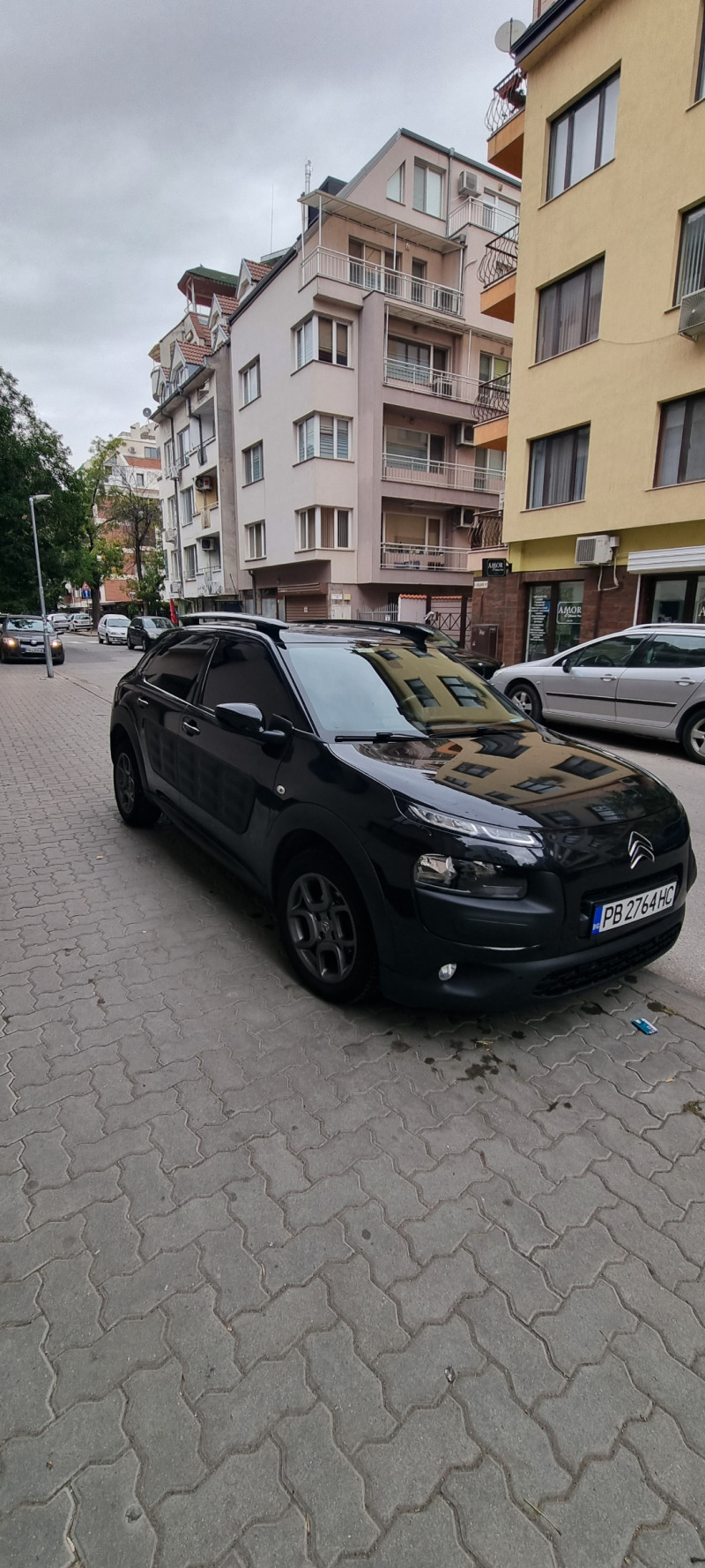 Citroen C4 Cactus 1.6Blue HDI, AUTOMAT, NAVI, CAMERA, Eur6b, снимка 2 - Автомобили и джипове - 46777118