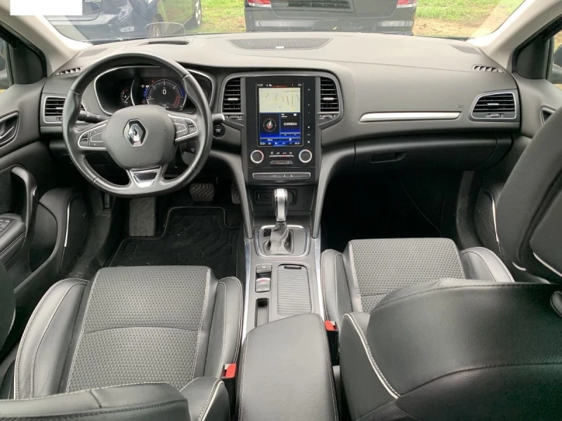 Renault Megane 1.5 dci BOSE EDITION FULL, снимка 8 - Автомобили и джипове - 47231244