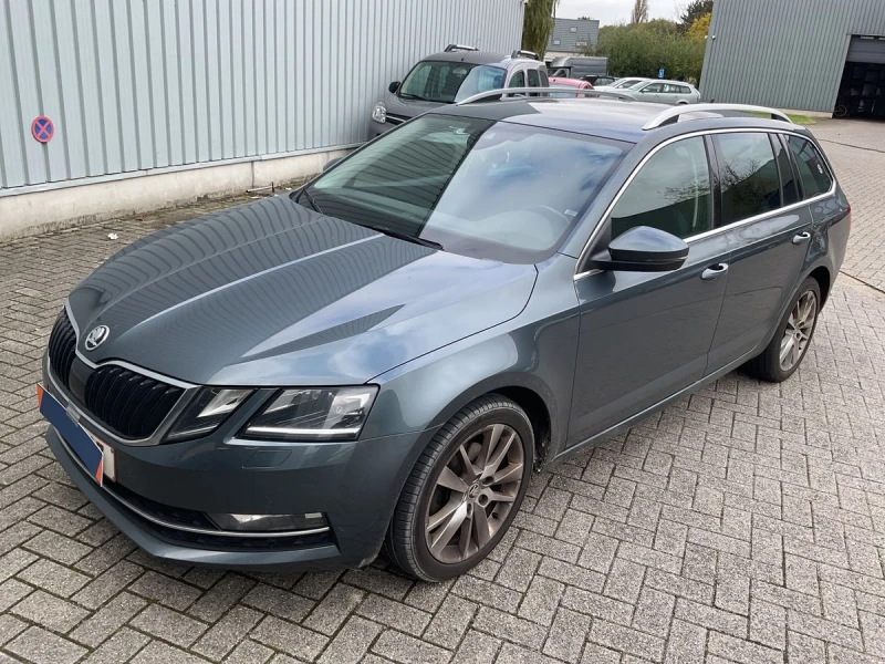 Skoda Octavia 1.5TGi/Eco Fuel/Авт./Лизинг, снимка 1 - Автомобили и джипове - 47671305