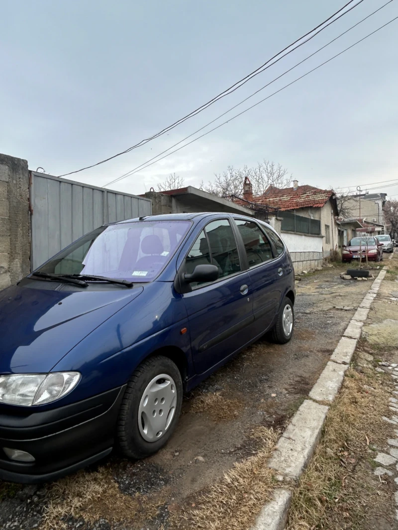 Renault Megane Scenic, снимка 3 - Автомобили и джипове - 48355383