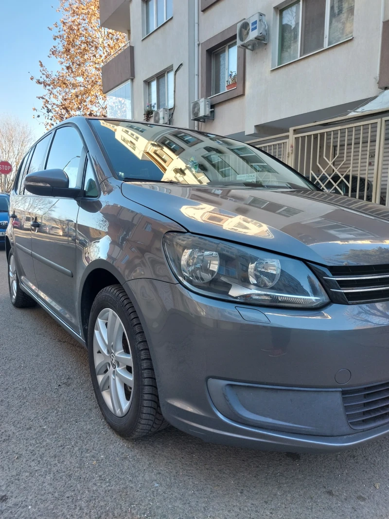 VW Touran 1.6 TDI, снимка 4 - Автомобили и джипове - 48505689