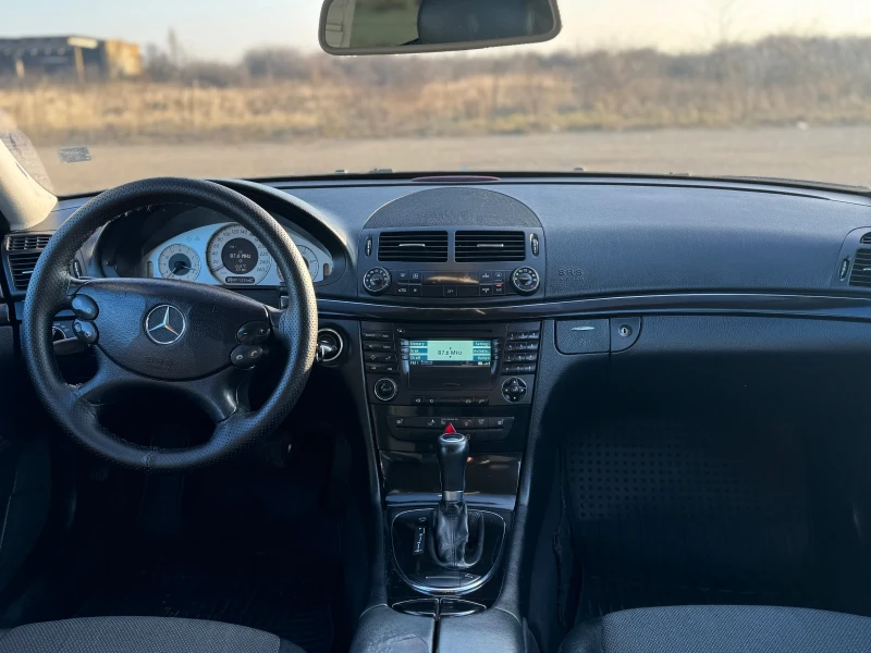 Mercedes-Benz E 200 CDI, снимка 12 - Автомобили и джипове - 48729352