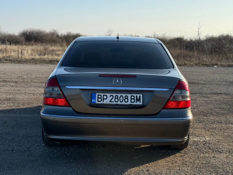 Mercedes-Benz E 200 CDI, снимка 3 - Автомобили и джипове - 48729352