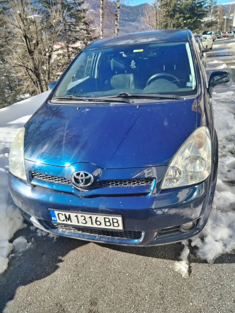 Toyota Corolla verso Хечбек , снимка 3 - Автомобили и джипове - 48729633