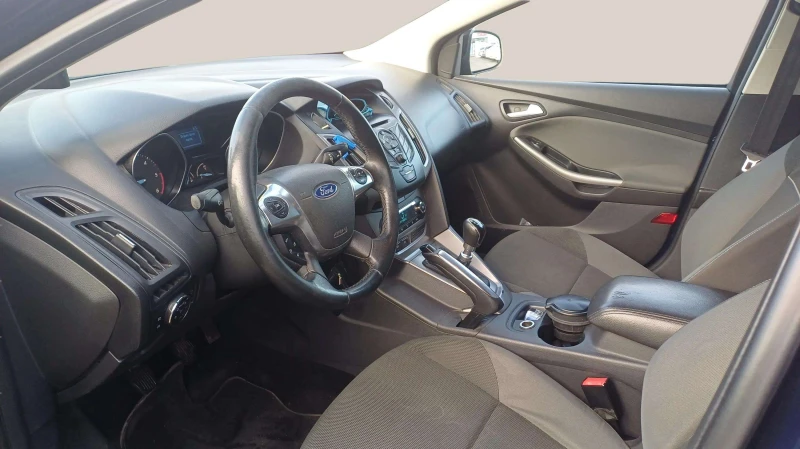 Ford Focus 1.6 TDCi, снимка 2 - Автомобили и джипове - 48790354