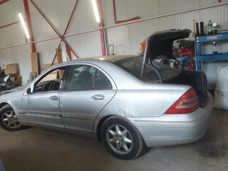 Mercedes-Benz C 200 Мерцедес Бенц С 200 CDI   на части , снимка 4 - Автомобили и джипове - 52037526