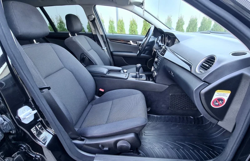 Mercedes-Benz C 180 C220 CDI 5B, снимка 11 - Автомобили и джипове - 50477528