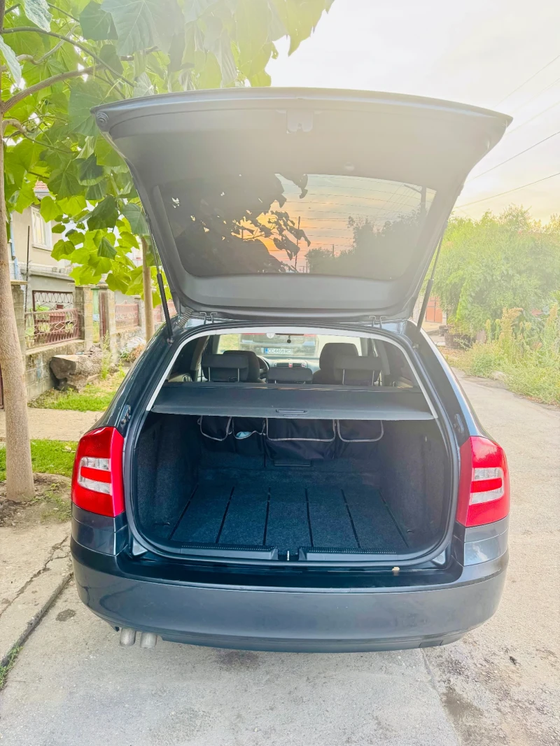 Skoda Octavia, снимка 17 - Автомобили и джипове - 51635996