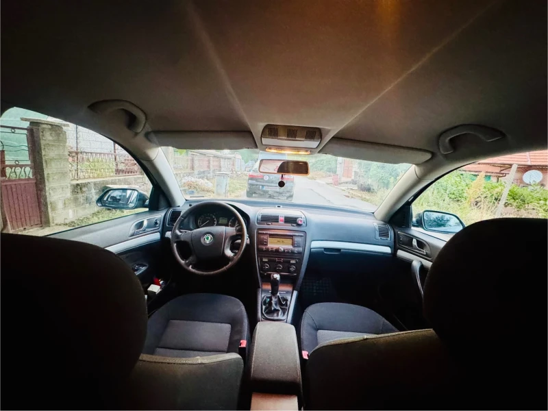 Skoda Octavia, снимка 7 - Автомобили и джипове - 51635996