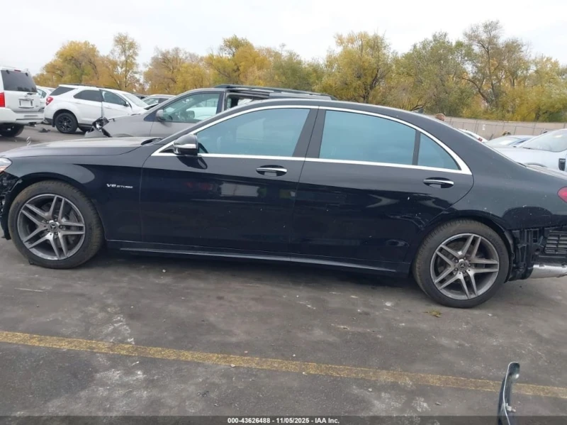Mercedes-Benz S 560 * 4MATIC * CARFAX * БЕЗ ПЪРВОНАЧАЛНА ВНОСКА, снимка 15 - Автомобили и джипове - 52624765