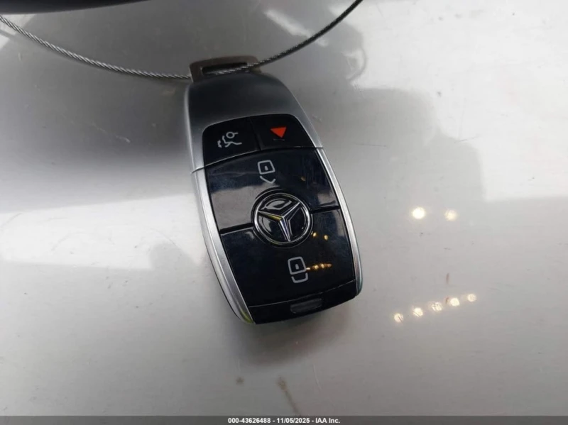 Mercedes-Benz S 560 * 4MATIC * CARFAX * БЕЗ ПЪРВОНАЧАЛНА ВНОСКА, снимка 11 - Автомобили и джипове - 52624765