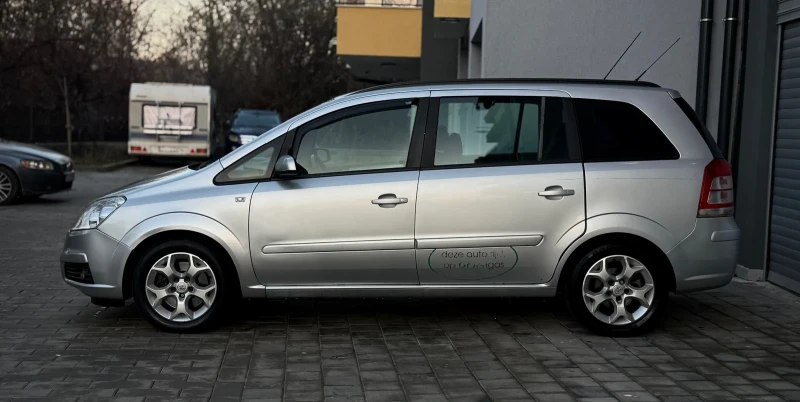 Opel Zafira 6+ 1 CNG, снимка 4 - Автомобили и джипове - 52881606
