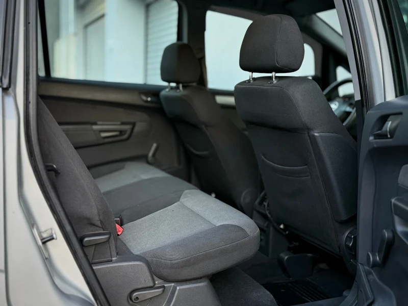 Opel Zafira 6+ 1 CNG, снимка 10 - Автомобили и джипове - 52881606