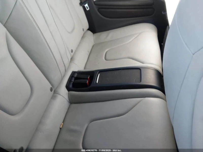 Audi Rs5 * 4.2 * CARFAX * БЕЗ ПЪРВОНАЧАЛНА ВНОСКА, снимка 8 - Автомобили и джипове - 52924435