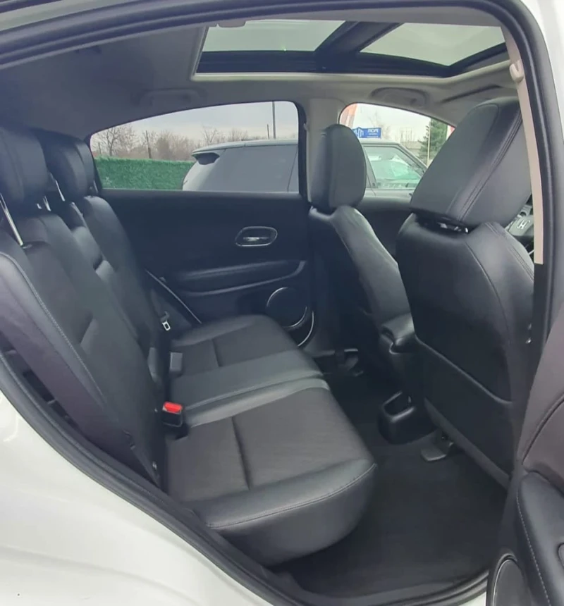 Honda Fr-v 1.5 i-VTEC Executive Navi ADAS 98хил.км, снимка 9 - Автомобили и джипове - 53358591