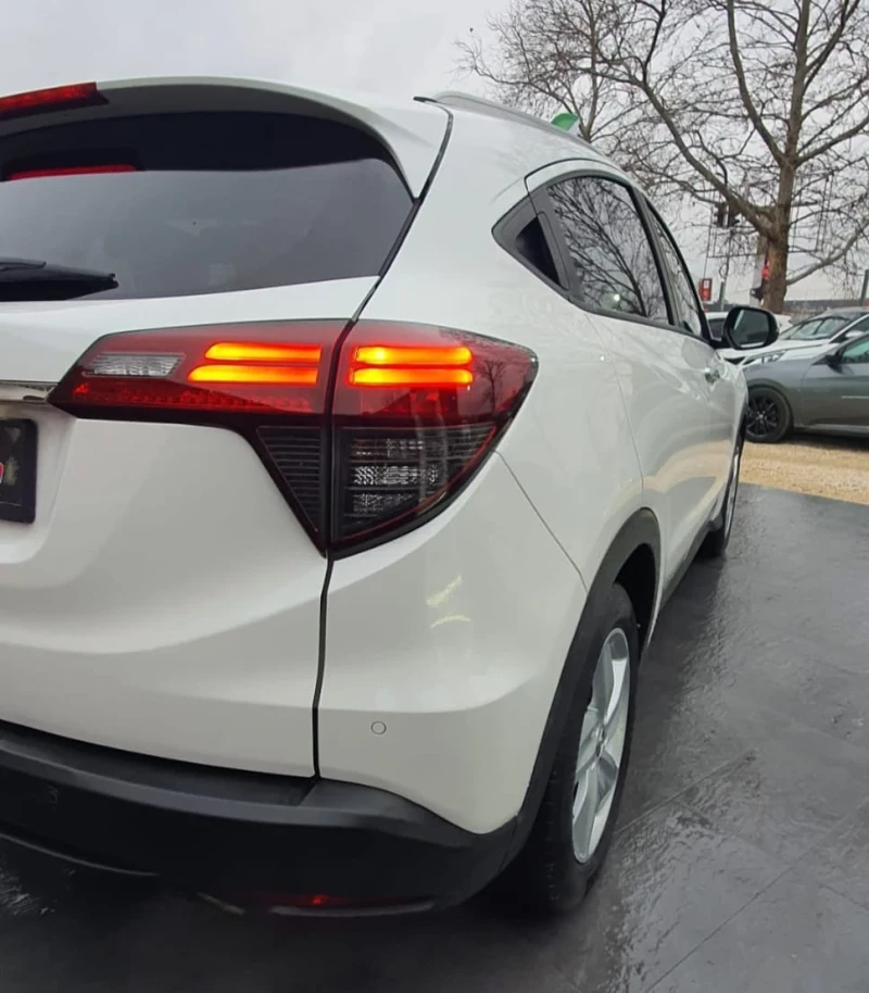 Honda Fr-v 1.5 i-VTEC Executive Navi ADAS 98хил.км, снимка 6 - Автомобили и джипове - 53358591