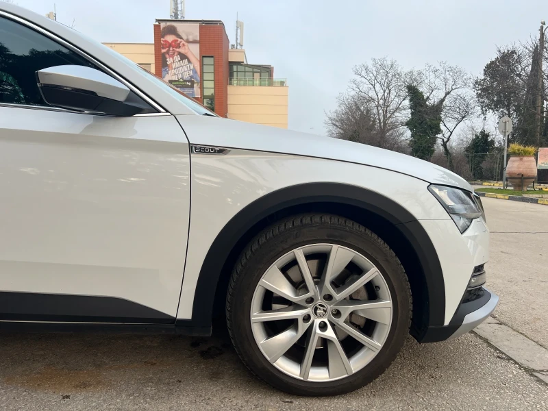 Skoda Superb Scout, снимка 5 - Автомобили и джипове - 53404580