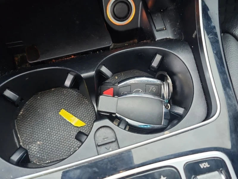 Mercedes-Benz C 300 AMG LINE| CARFAX | PANO| NAVI| MAMORY, снимка 8 - Автомобили и джипове - 53435114