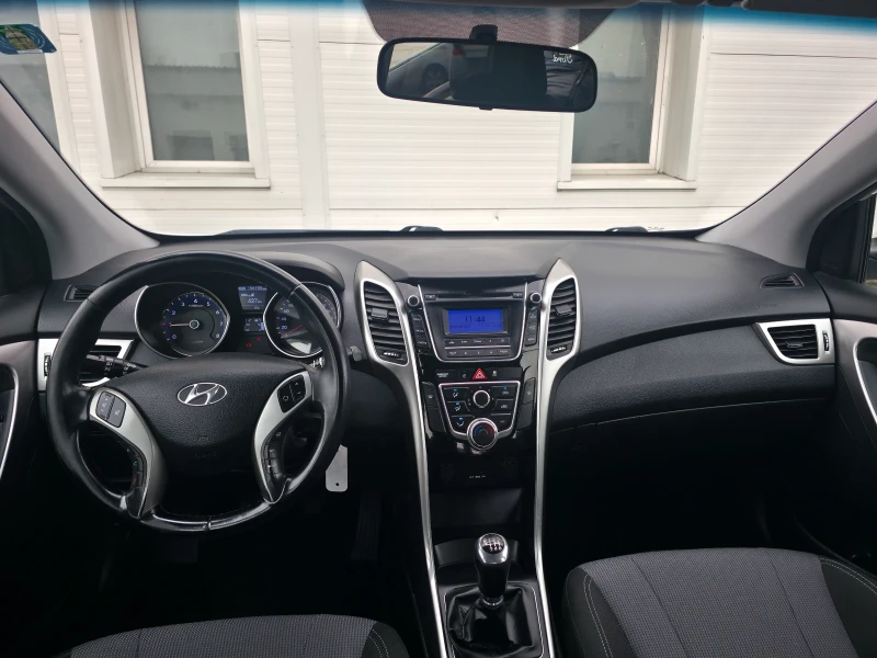 Hyundai I30 1.4i Classic, снимка 11 - Автомобили и джипове - 53458231