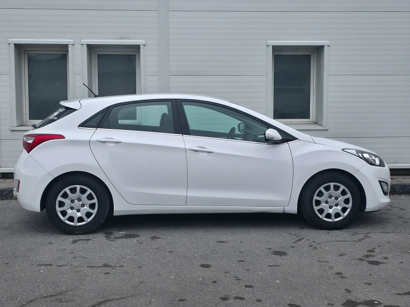 Hyundai I30 1.4i Classic, снимка 5 - Автомобили и джипове - 53458231