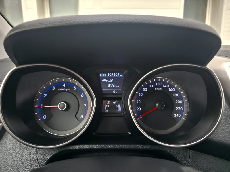 Hyundai I30 1.4i Classic, снимка 12 - Автомобили и джипове - 53458231