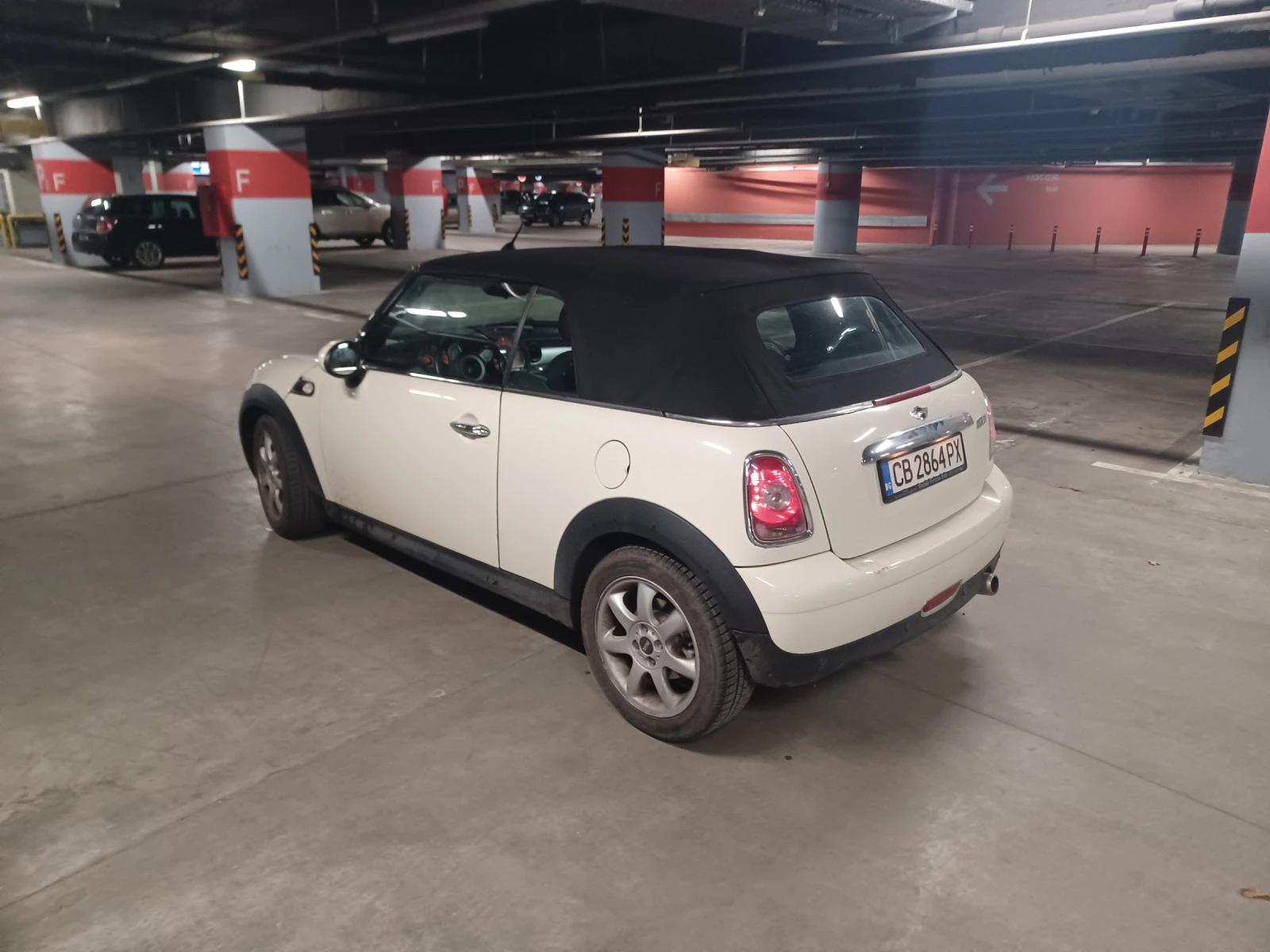 Mini One cabrio  - изображение 8