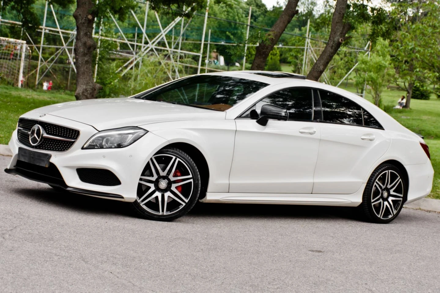 Mercedes-Benz CLS 350 AMG-4MATIC-FULL - изображение 3