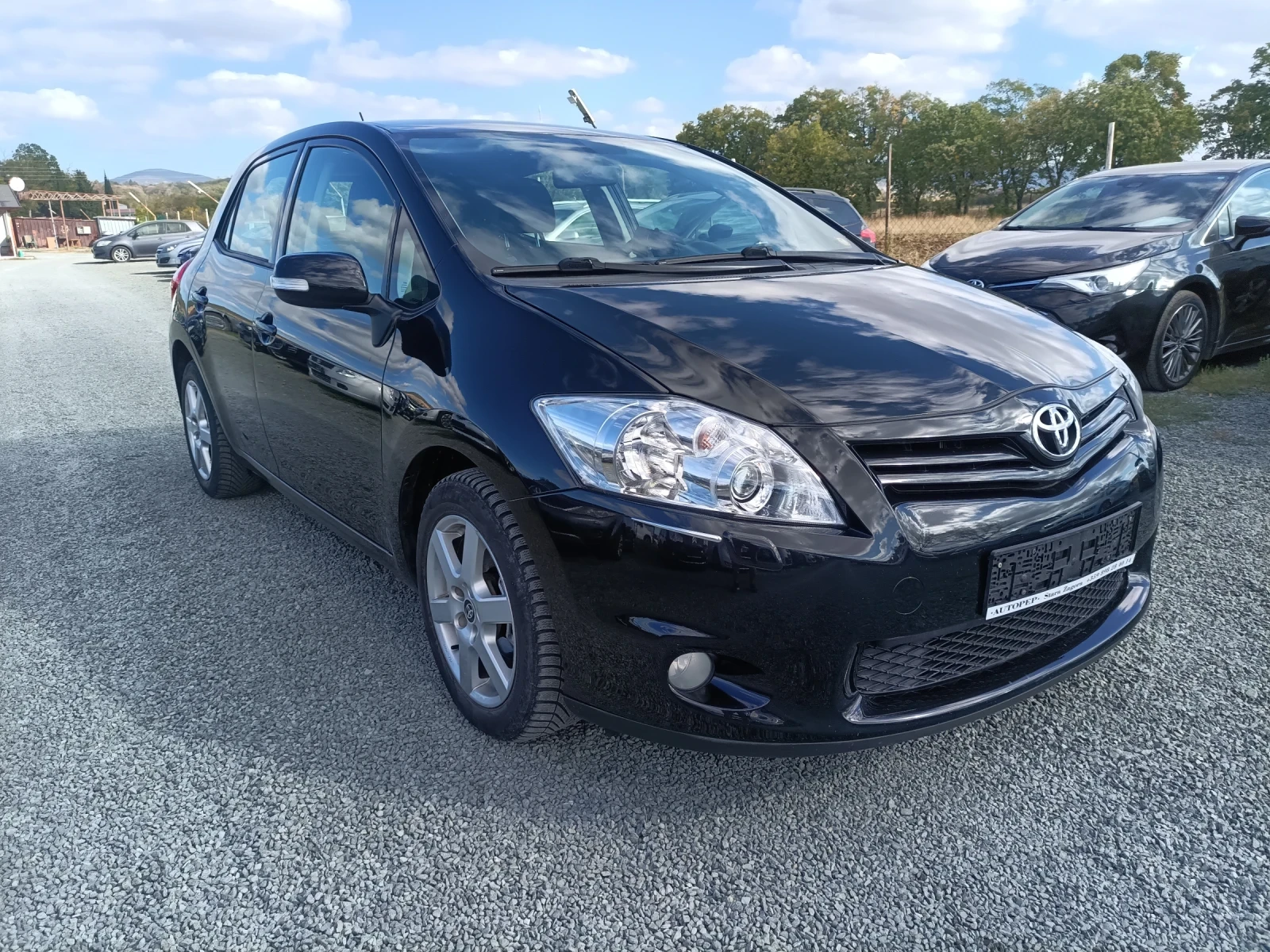 Toyota Auris 1.4 90 2012.11м - изображение 3