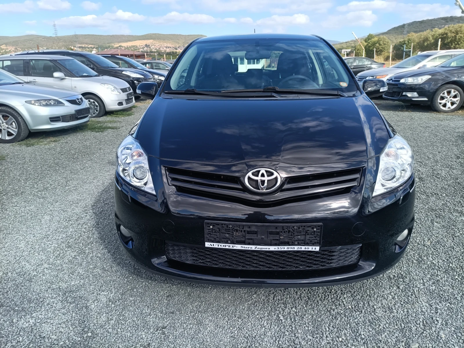 Toyota Auris 1.4 90 2012.11м - изображение 2
