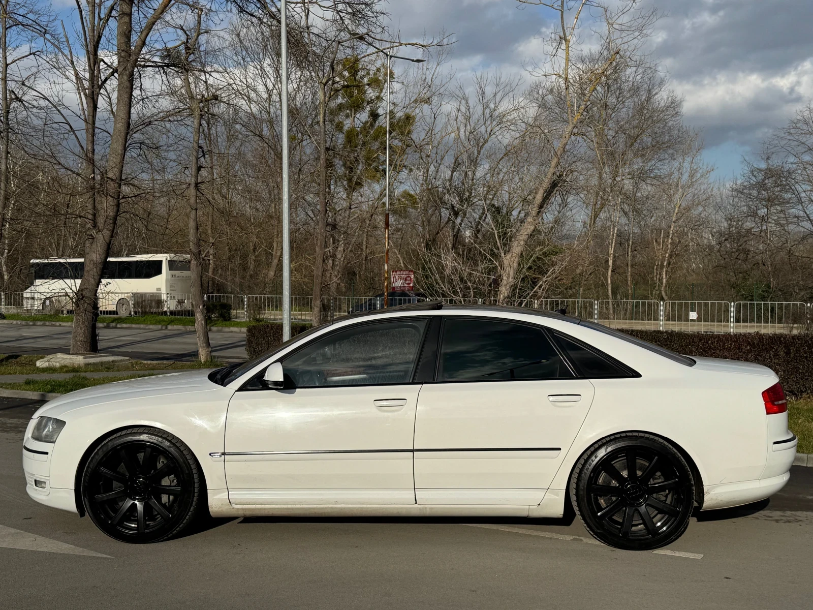 Audi A8 W12 - изображение 2