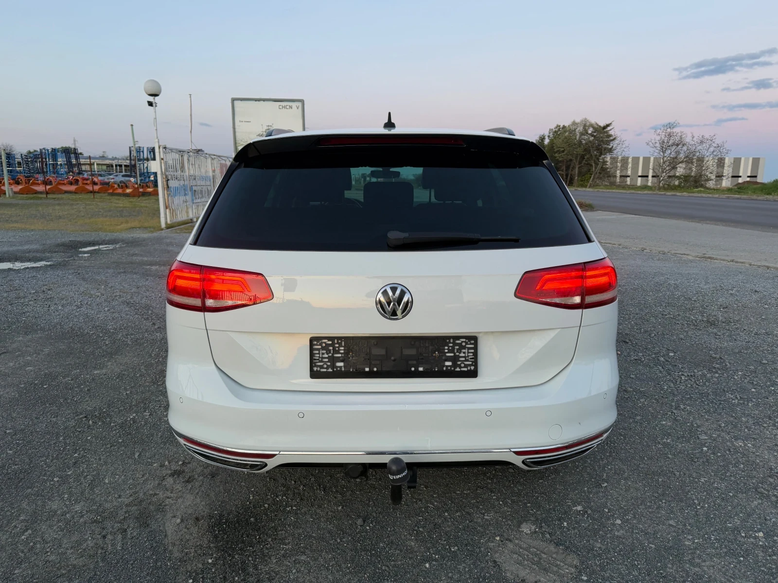 VW Passat 2.0 - 239 �.� R-LINE / 4MOTION / ����6 / ��������� | Mobile.bg � ����������� 6
