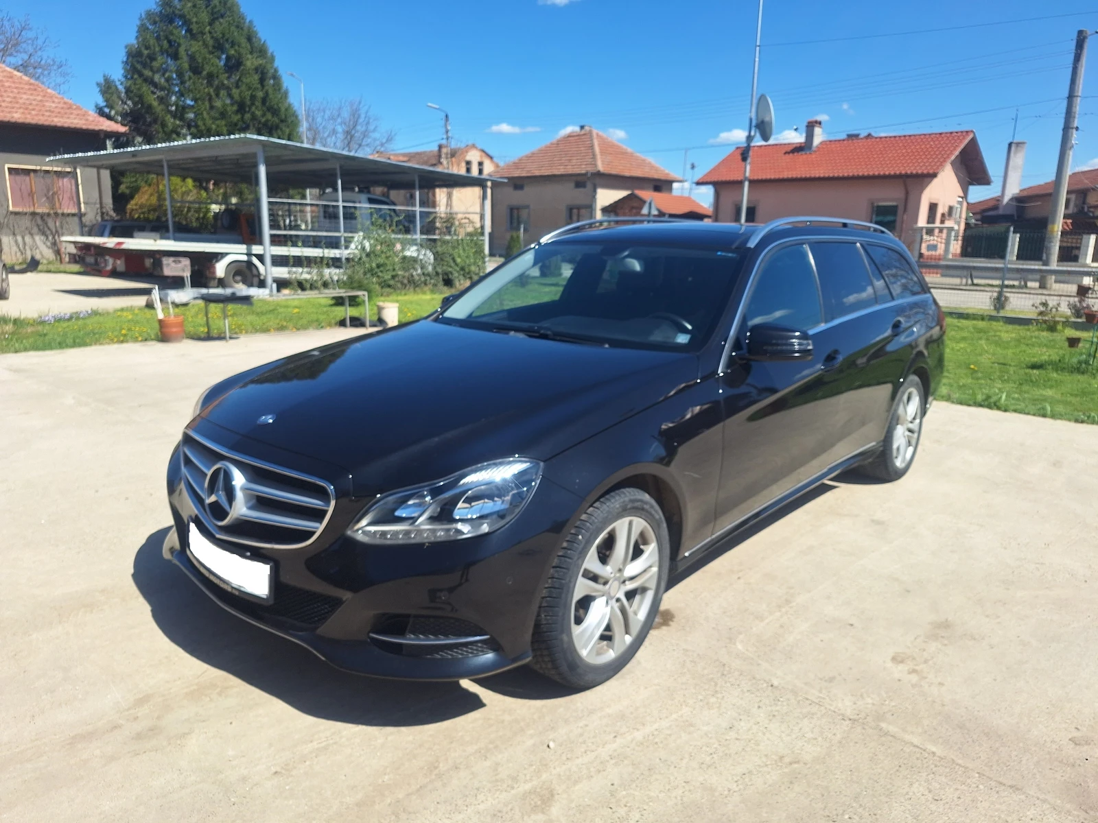 Mercedes-Benz E 250 4 MATIC, снимка 2 - Автомобили и джипове - 54340002