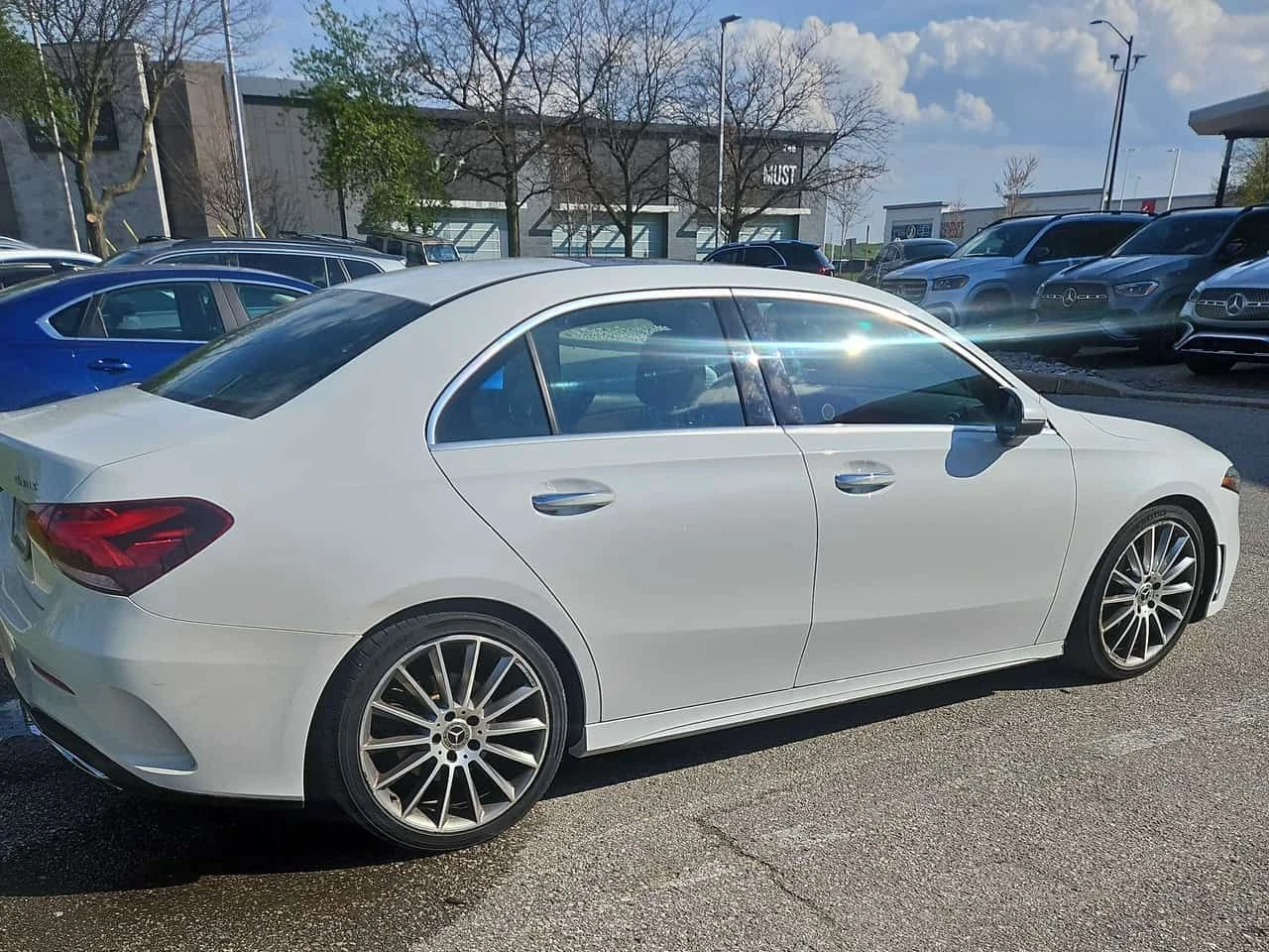 Mercedes-Benz A 220 * CARFAX * БЕЗ ПЪРВОНАЧАЛНА ВНОСКА, снимка 14 - Автомобили и джипове - 54480242