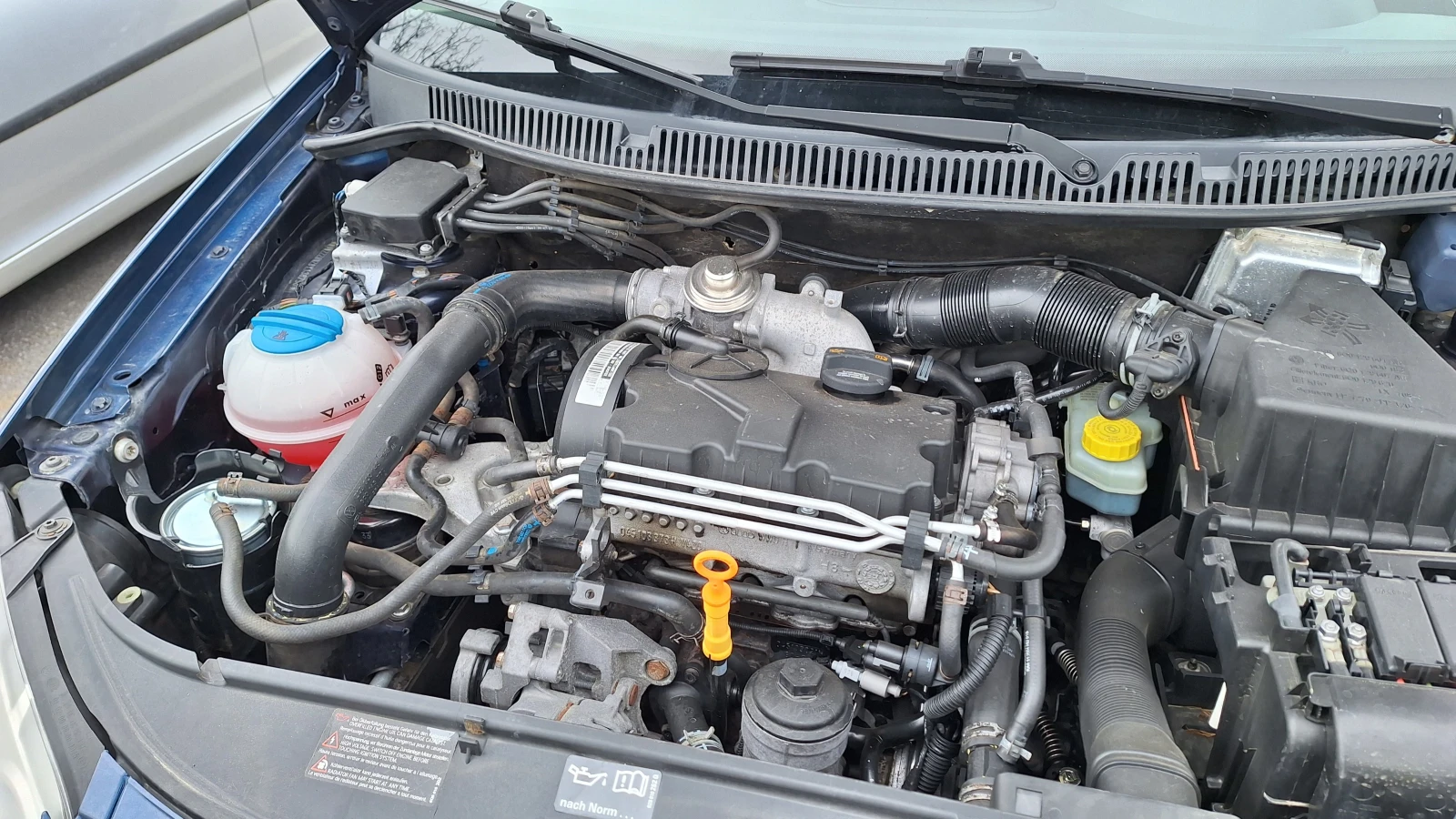 VW Polo 1.4 TDI МН.ДОБЪР, снимка 11 - Автомобили и джипове - 55087648
