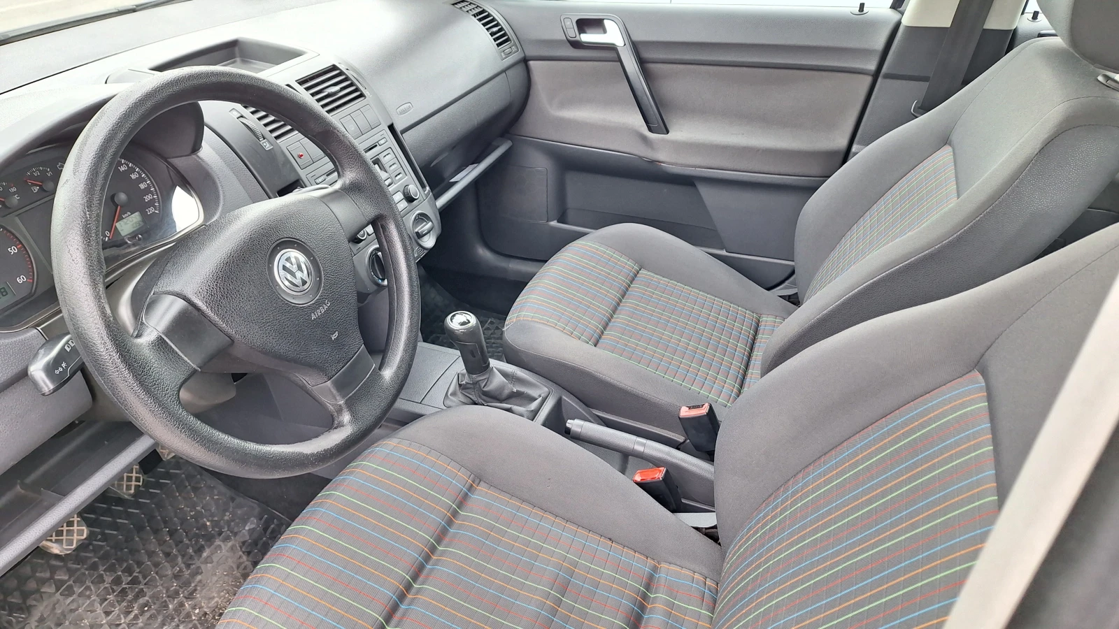 VW Polo 1.4 TDI МН.ДОБЪР, снимка 16 - Автомобили и джипове - 55087648