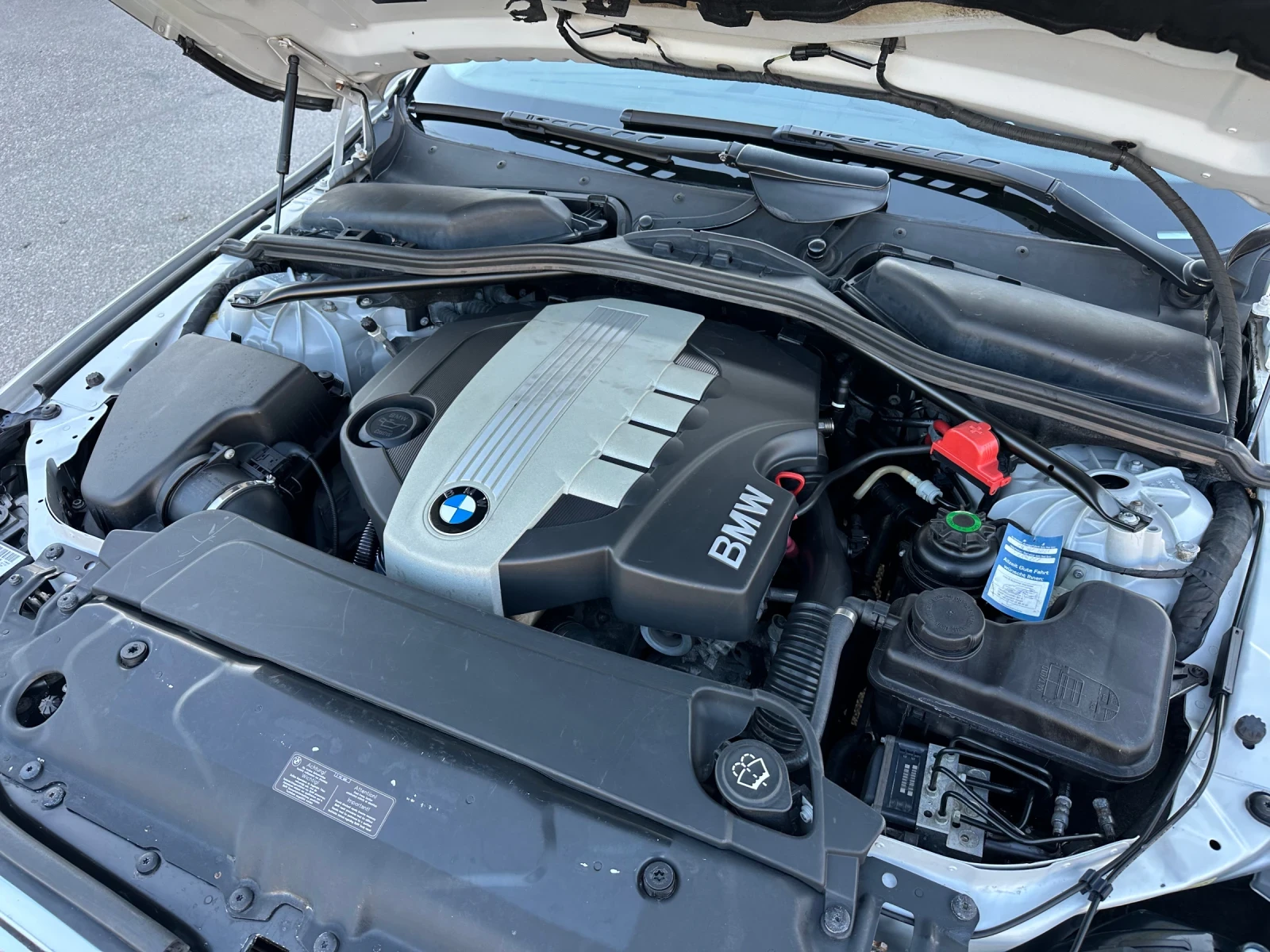 BMW 520 2.0TDI FACE/NAVI, снимка 17 - Автомобили и джипове - 55107285