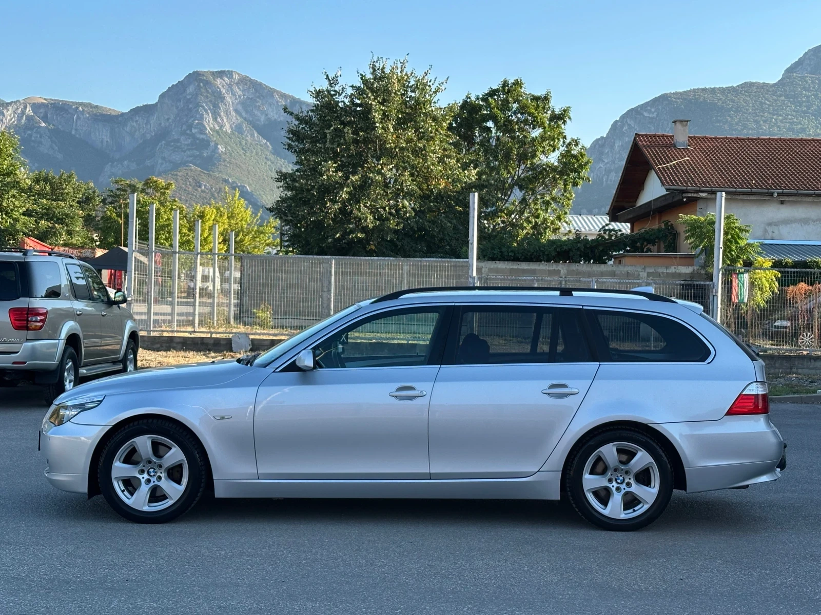 BMW 520 2.0TDI FACE/NAVI, снимка 2 - Автомобили и джипове - 55107285