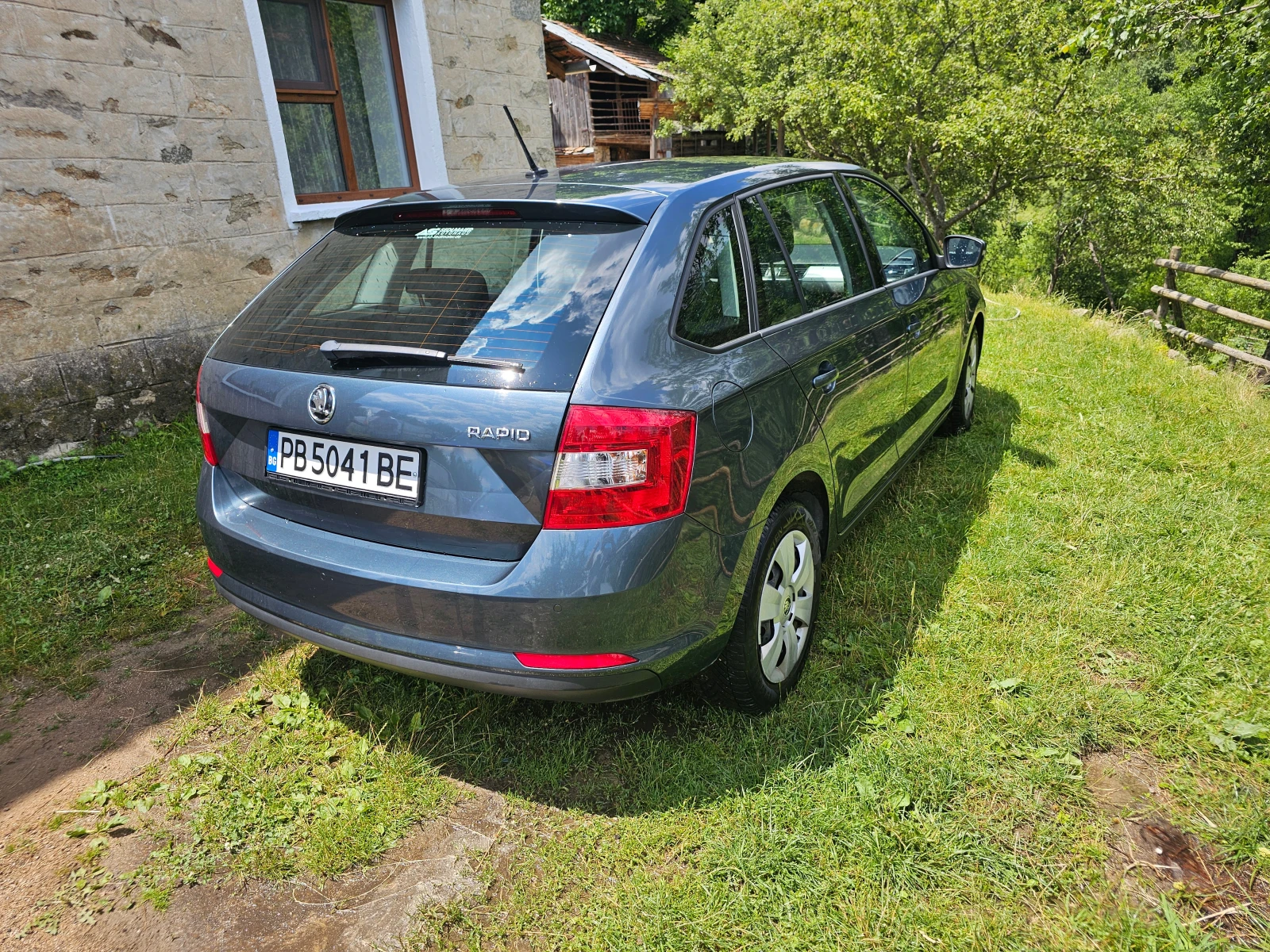 Skoda Rapid 1.4, снимка 5 - Автомобили и джипове - 55797823