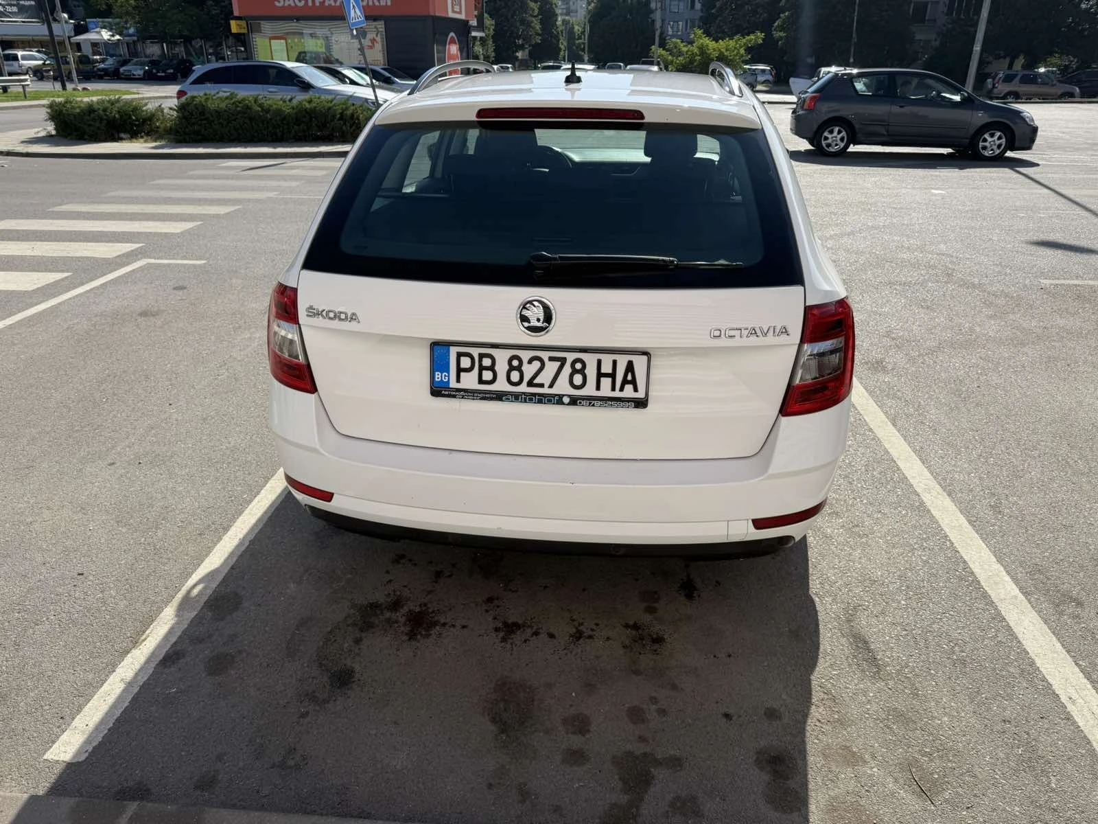 Skoda Octavia, снимка 6 - Автомобили и джипове - 56001968