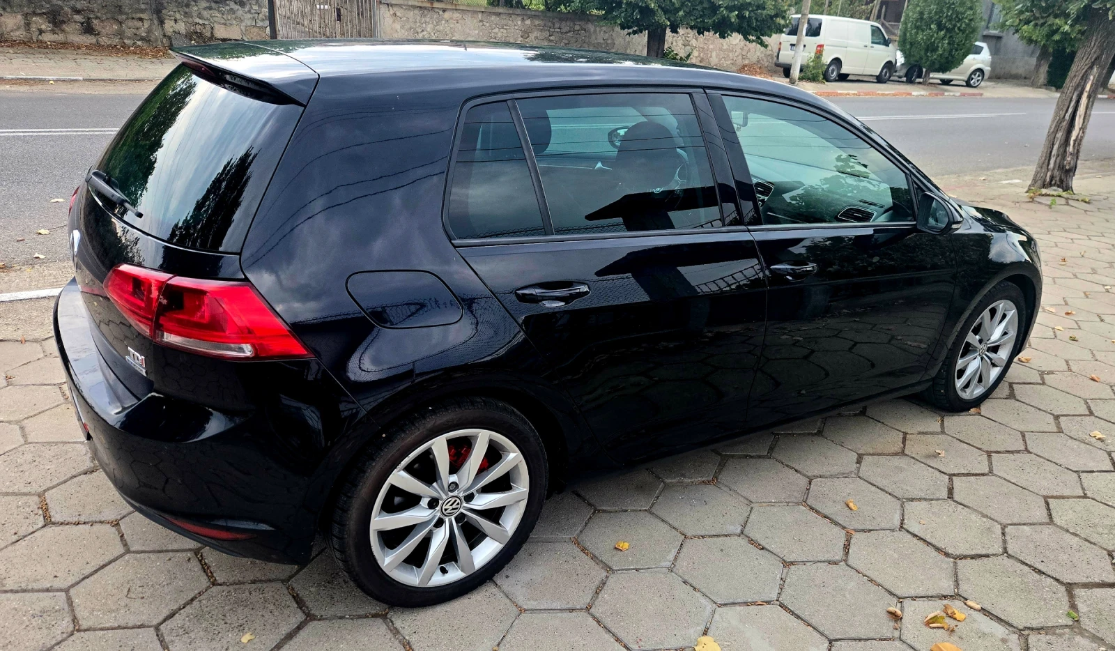 VW Golf 1.6tdi, снимка 8 - Автомобили и джипове - 56167558