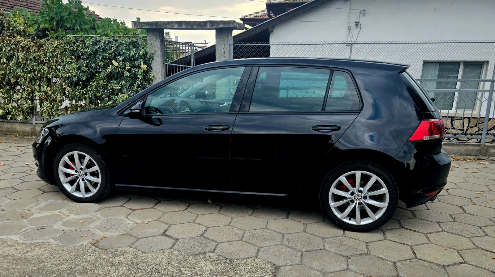 VW Golf 1.6tdi, снимка 4 - Автомобили и джипове - 56167558