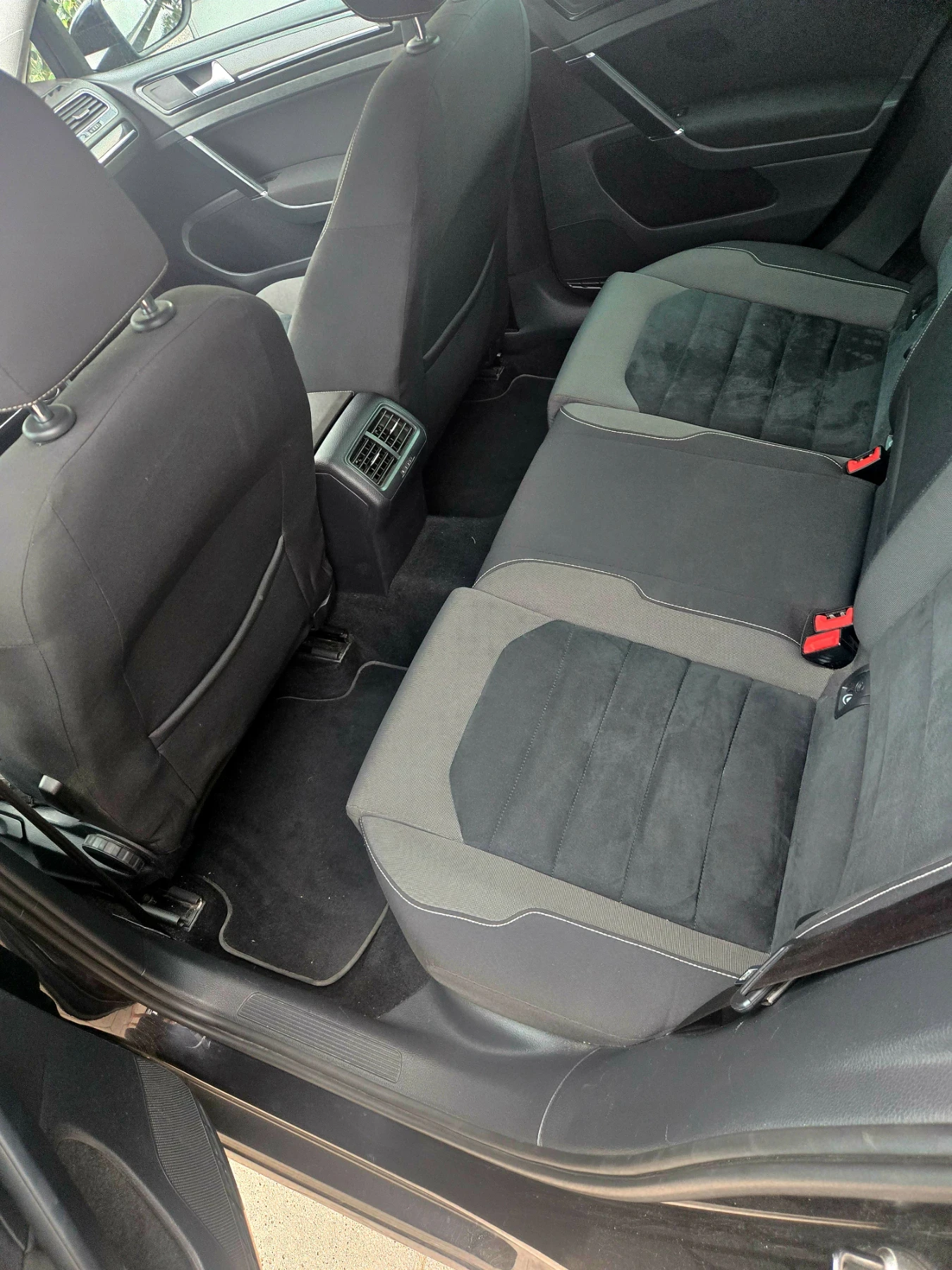 VW Golf 1.6tdi, снимка 13 - Автомобили и джипове - 56167558